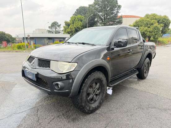 MITSUBISHI-L200 TRITON-3.2 HPE 4X4 CD 16V TURBO INTERCOOLER DIESEL 4P AUTOMÁTICO MITSUBISHI-L200 TRITON-2011