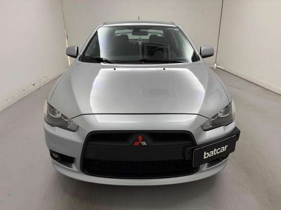 MITSUBISHI-LANCER-2.0 16V GASOLINA 4P AUTOMÁTICO MITSUBISHI-LANCER-2015