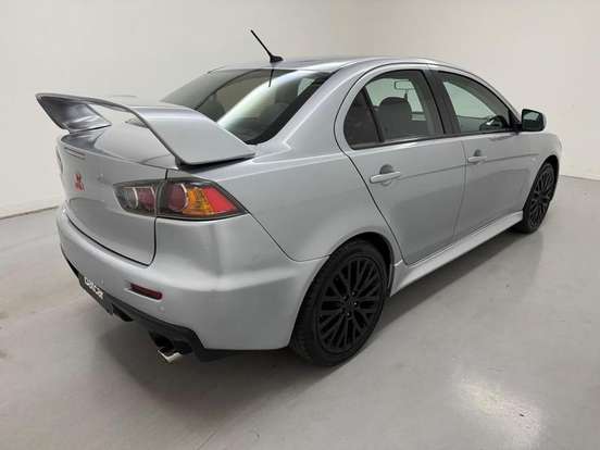 MITSUBISHI-LANCER-2.0 16V GASOLINA 4P AUTOMÁTICO MITSUBISHI-LANCER-2015