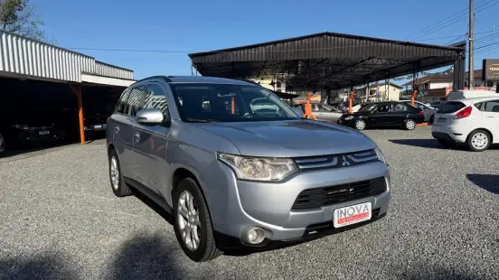 MITSUBISHI-OUTLANDER-2.0 16V GASOLINA 4P AUTOMÁTICO MITSUBISHI-OUTLANDER-2013
