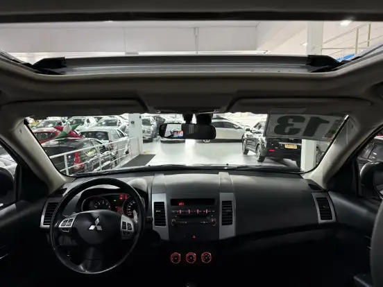 MITSUBISHI-OUTLANDER-2.0 16V GASOLINA 4P AUTOMÁTICO MITSUBISHI-OUTLANDER-2013
