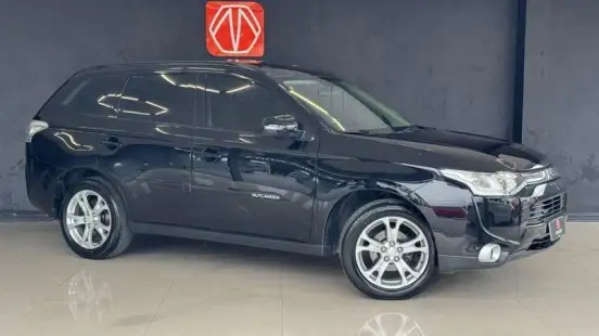 MITSUBISHI-OUTLANDER-2014
