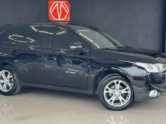 MITSUBISHI-OUTLANDER-2.0 16V GASOLINA 4P AUTOMÁTICO MITSUBISHI-OUTLANDER-2014