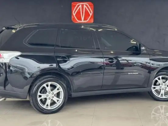 MITSUBISHI-OUTLANDER-2.0 16V GASOLINA 4P AUTOMÁTICO MITSUBISHI-OUTLANDER-2014