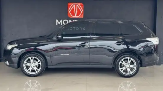 MITSUBISHI-OUTLANDER-2014