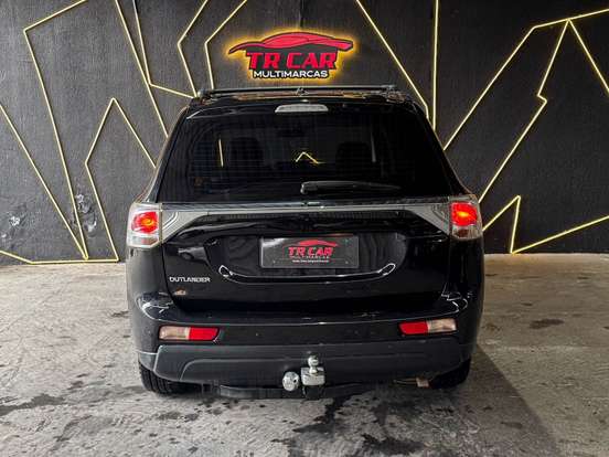 MITSUBISHI-OUTLANDER-2.0 16V GASOLINA 4P AUTOMÁTICO MITSUBISHI-OUTLANDER-2014