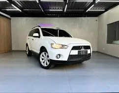 MITSUBISHI OUTLANDER 2.0 16V GASOLINA 4P AUTOMÁTICO MITSUBISHI OUTLANDER 2.0 16V GASOLINA 4P AUTOMÁTICO