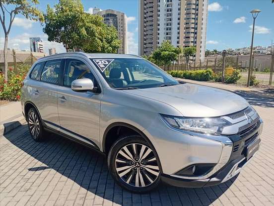 MITSUBISHI-OUTLANDER-2019