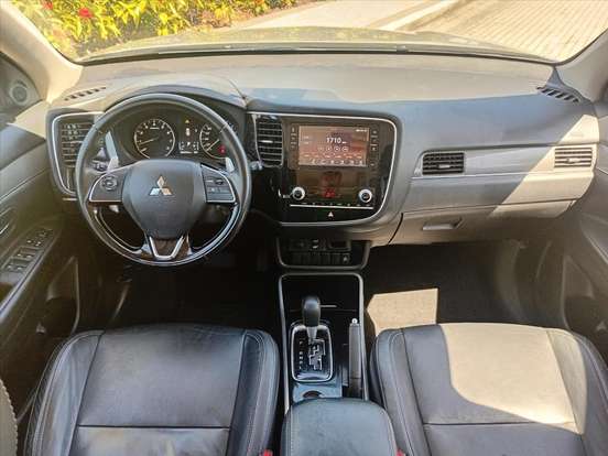 MITSUBISHI-OUTLANDER-2.0 MIVEC GASOLINA HPE AUTOMÁTICO MITSUBISHI-OUTLANDER-2019