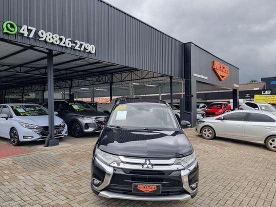 MITSUBISHI-OUTLANDER-2.2 4X4 16V DIESEL 4P AUTOMÁTICO MITSUBISHI-OUTLANDER-2015