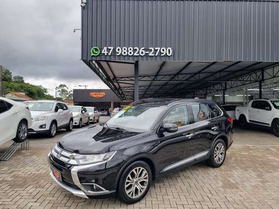 MITSUBISHI-OUTLANDER-2015