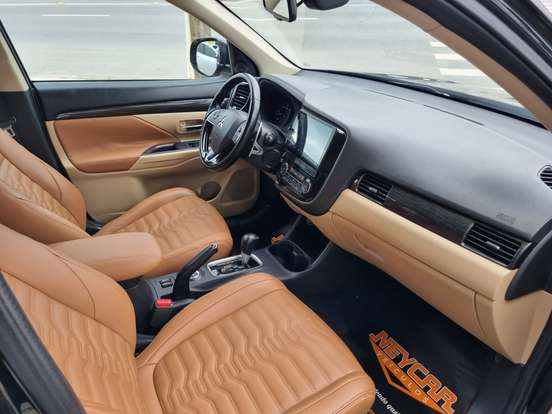 MITSUBISHI-OUTLANDER-2.2 4X4 16V DIESEL 4P AUTOMÁTICO MITSUBISHI-OUTLANDER-2015