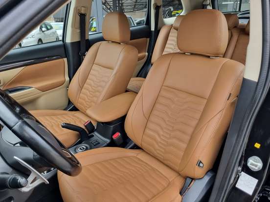 MITSUBISHI-OUTLANDER-2015