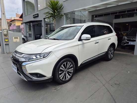 MITSUBISHI-OUTLANDER-2019