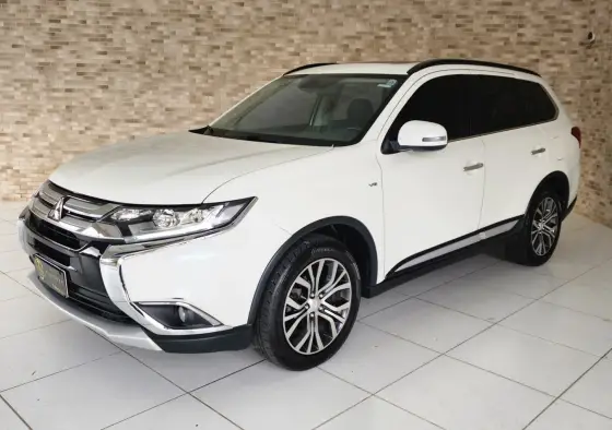 MITSUBISHI OUTLANDER 3.0 GT 4X4 V6 24V GASOLINA 4P AUTOMÁTICO