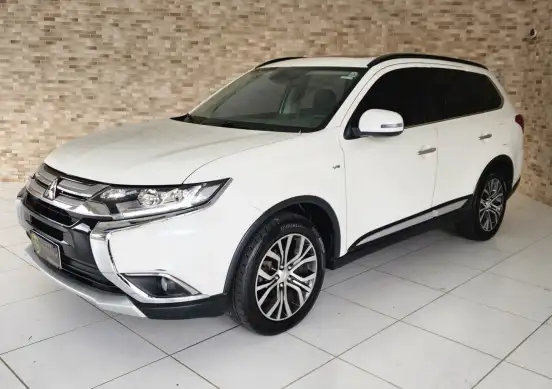 MITSUBISHI-OUTLANDER-3.0 GT 4X4 V6 24V GASOLINA 4P AUTOMÁTICO MITSUBISHI-OUTLANDER-2015