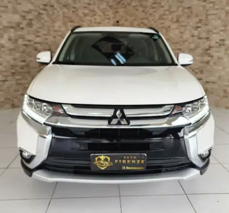 MITSUBISHI-OUTLANDER-3.0 GT 4X4 V6 24V GASOLINA 4P AUTOMÁTICO MITSUBISHI-OUTLANDER-2015