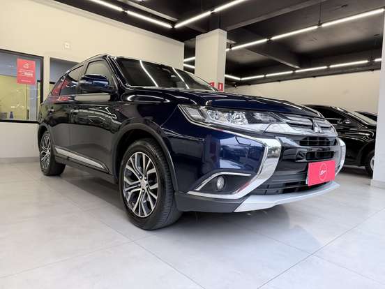 MITSUBISHI-OUTLANDER-2018
