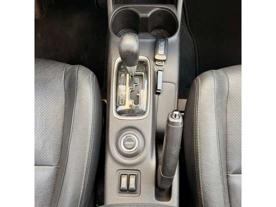 MITSUBISHI-OUTLANDER-2015
