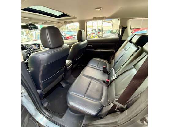 MITSUBISHI-OUTLANDER-3.0 GT 4X4 V6 24V GASOLINA 4P AUTOMÁTICO MITSUBISHI-OUTLANDER-2015