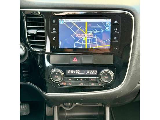 MITSUBISHI-OUTLANDER-3.0 GT 4X4 V6 24V GASOLINA 4P AUTOMÁTICO MITSUBISHI-OUTLANDER-2015