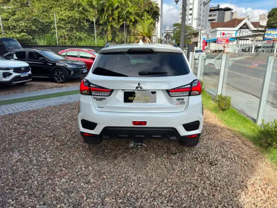 MITSUBISHI-OUTLANDER SPORT-2021
