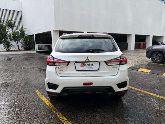 MITSUBISHI-OUTLANDER SPORT-2.0 MIVEC FLEX HPE AUTOMÁTICO MITSUBISHI-OUTLANDER SPORT-2021