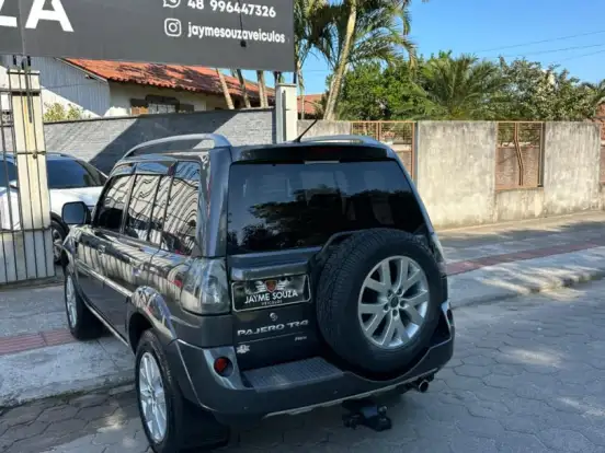 MITSUBISHI-PAJERO-2.5 HD 4X4 8V TURBO INTERCOOLER DIESEL 4P MANUAL MITSUBISHI-PAJERO-2012