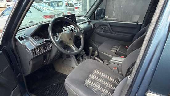 MITSUBISHI-PAJERO-1995