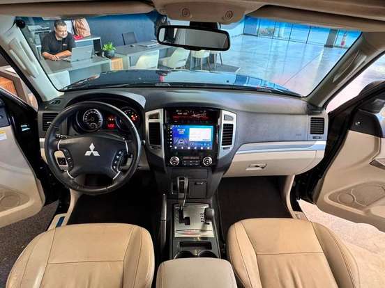 MITSUBISHI-PAJERO-3.2 HPE 4X4 7 LUGARES 16V TURBO INTERCOOLER DIESEL 4P AUTOMÁTICO MITSUBISHI-PAJERO-2017
