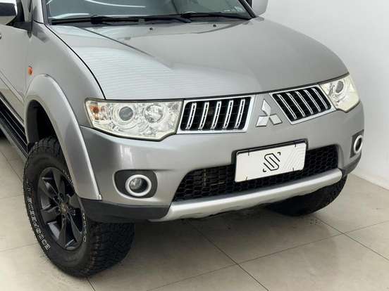 MITSUBISHI-PAJERO DAKAR-2013
