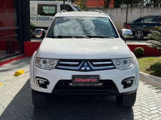 MITSUBISHI-PAJERO DAKAR-3.2 HPE 4X4 7 LUGARES 16V TURBO INTERCOOLER DIESEL 4P AUTOMÁTICO MITSUBISHI-PAJERO DAKAR-2014