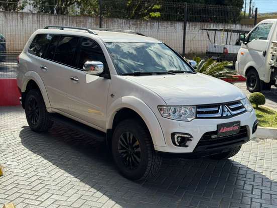 MITSUBISHI-PAJERO DAKAR-3.2 HPE 4X4 7 LUGARES 16V TURBO INTERCOOLER DIESEL 4P AUTOMÁTICO MITSUBISHI-PAJERO DAKAR-2014