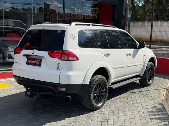 MITSUBISHI-PAJERO DAKAR-2014