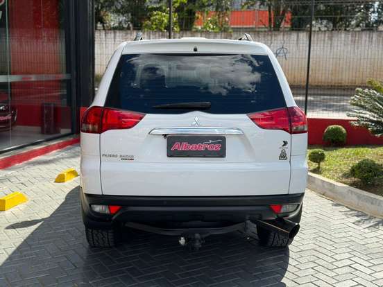 MITSUBISHI-PAJERO DAKAR-3.2 HPE 4X4 7 LUGARES 16V TURBO INTERCOOLER DIESEL 4P AUTOMÁTICO MITSUBISHI-PAJERO DAKAR-2014