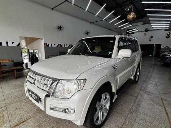 MITSUBISHI-PAJERO FULL-3.2 HPE 4X4 16V TURBO INTERCOOLER DIESEL 4P AUTOMÁTICO MITSUBISHI-PAJERO FULL-2014