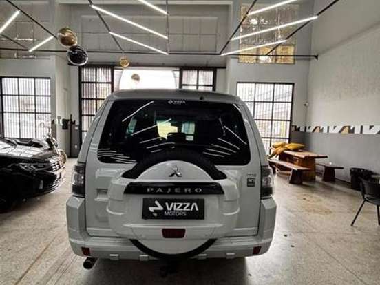 MITSUBISHI-PAJERO FULL-3.2 HPE 4X4 16V TURBO INTERCOOLER DIESEL 4P AUTOMÁTICO MITSUBISHI-PAJERO FULL-2014