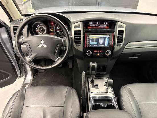 MITSUBISHI-PAJERO FULL-3.8 HPE 4X4 V6 24V GASOLINA 4P AUTOMÁTICO MITSUBISHI-PAJERO FULL-2016