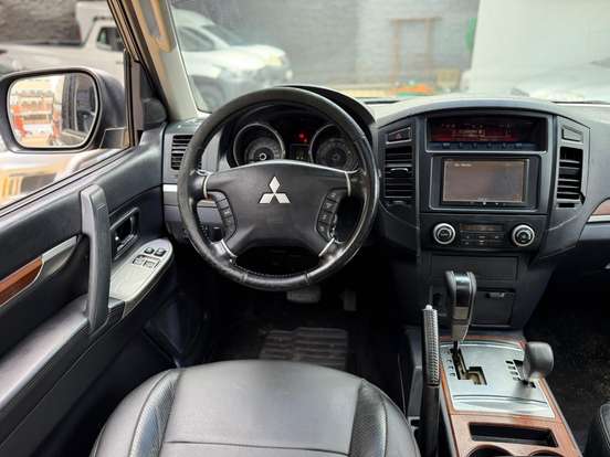 MITSUBISHI-PAJERO FULL-3.8 HPE 4X4 V6 24V GASOLINA 4P AUTOMÁTICO MITSUBISHI-PAJERO FULL-2011