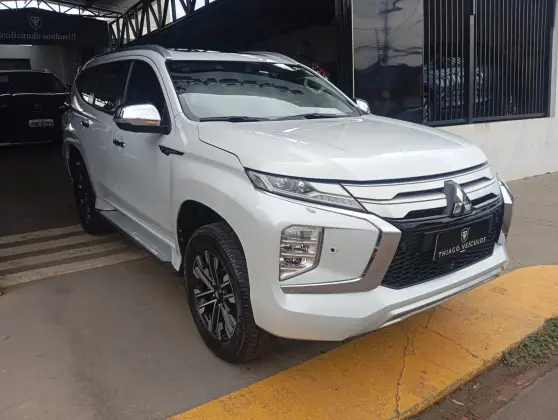 MITSUBISHI PAJERO SPORT 2.4 16V MIVEC TURBO DIESEL HPE-S AWD AUTOMÁTICO