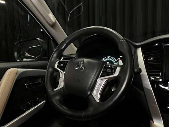 MITSUBISHI-PAJERO SPORT-2022
