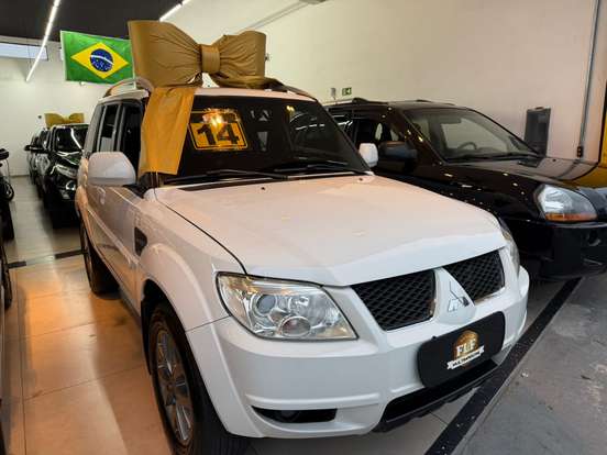 MITSUBISHI-PAJERO TR4-2013
