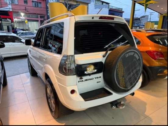 MITSUBISHI-PAJERO TR4-2.0 4X2 16V 140CV FLEX 4P MANUAL MITSUBISHI-PAJERO TR4-2013