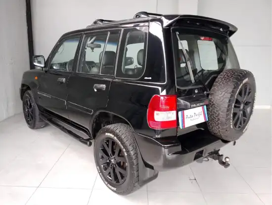 MITSUBISHI-PAJERO TR4-2004