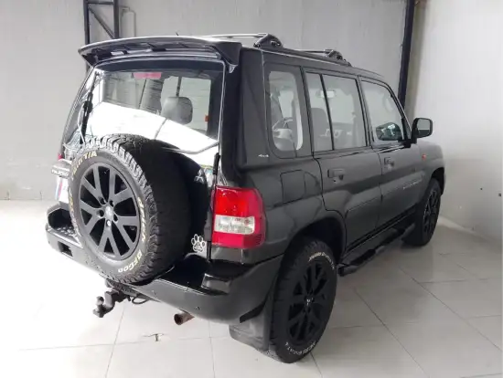 MITSUBISHI-PAJERO TR4-2004