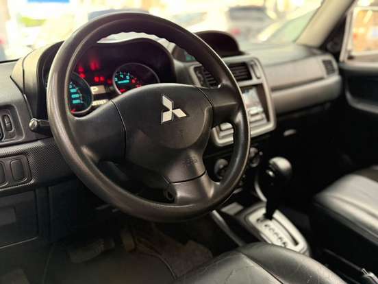MITSUBISHI-PAJERO TR4-2.0 4X2 16V 140CV FLEX 4P AUTOMÁTICO MITSUBISHI-PAJERO TR4-2014