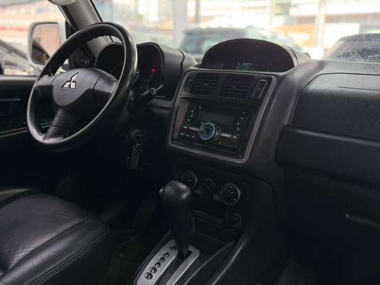 MITSUBISHI-PAJERO TR4-2014