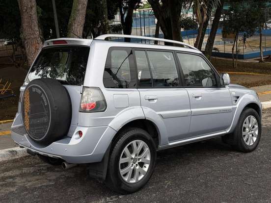 MITSUBISHI-PAJERO TR4-2.0 4X2 16V 140CV FLEX 4P AUTOMÁTICO MITSUBISHI-PAJERO TR4-2012