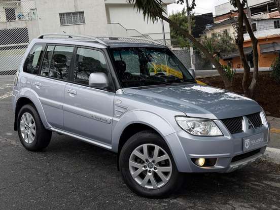 MITSUBISHI-PAJERO TR4-2012