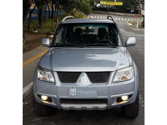 MITSUBISHI-PAJERO TR4-2.0 4X2 16V 140CV FLEX 4P AUTOMÁTICO MITSUBISHI-PAJERO TR4-2012